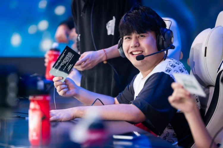 他的加入让 他的加入让